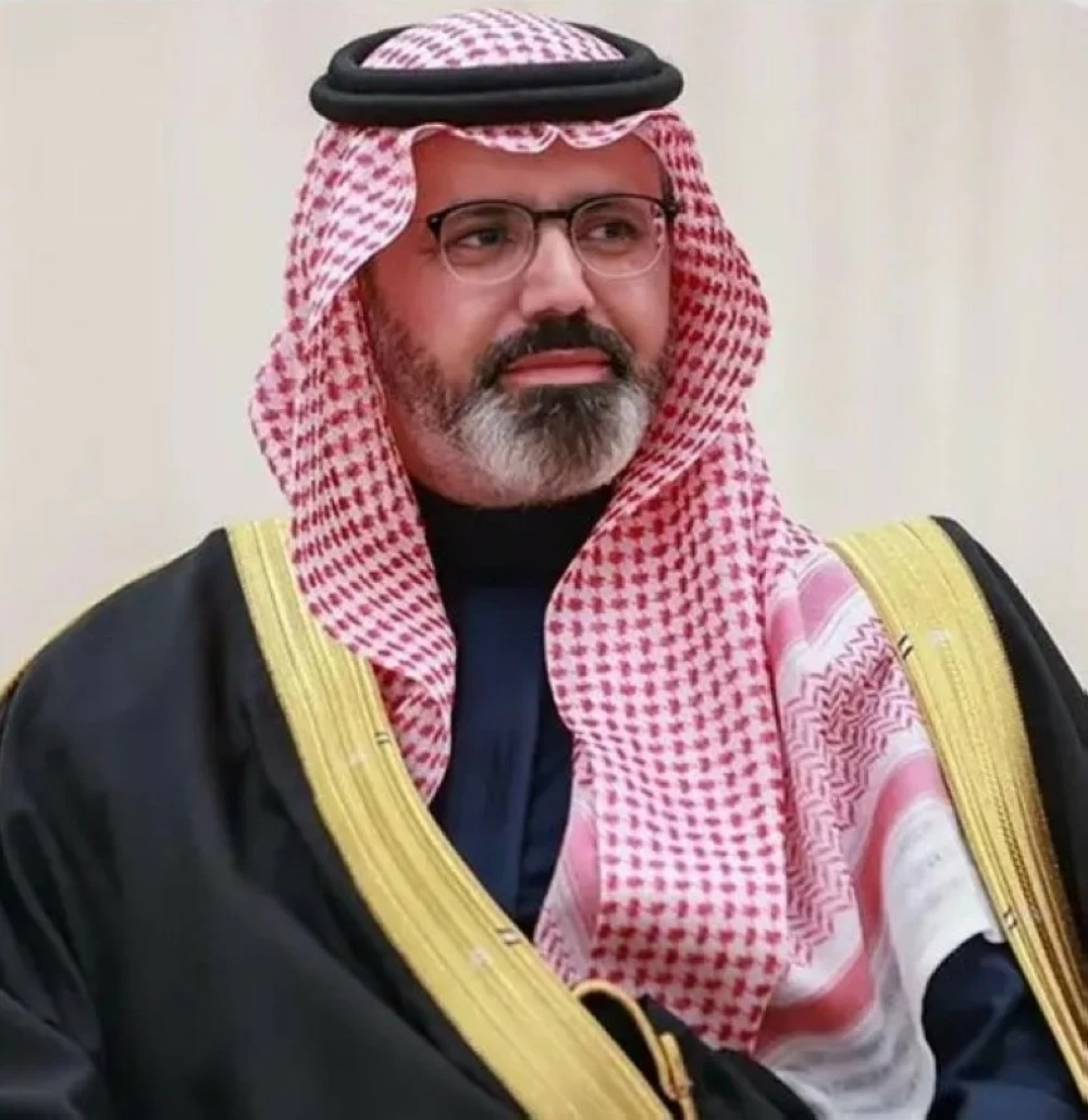«تعبير عن الحزن والمواساة» نائب أمير جازان يقدم التعازي لمحافظ العارضة في وفاة عمه