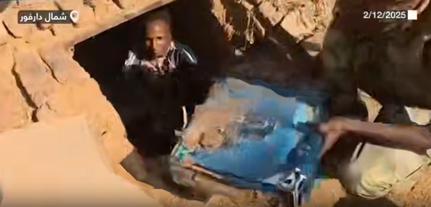 «موسوعة الأسلحة المتطورة» دعم تكشف عن ضبط طائرات مسيّرة وذخائر قرب مطار الفاشر