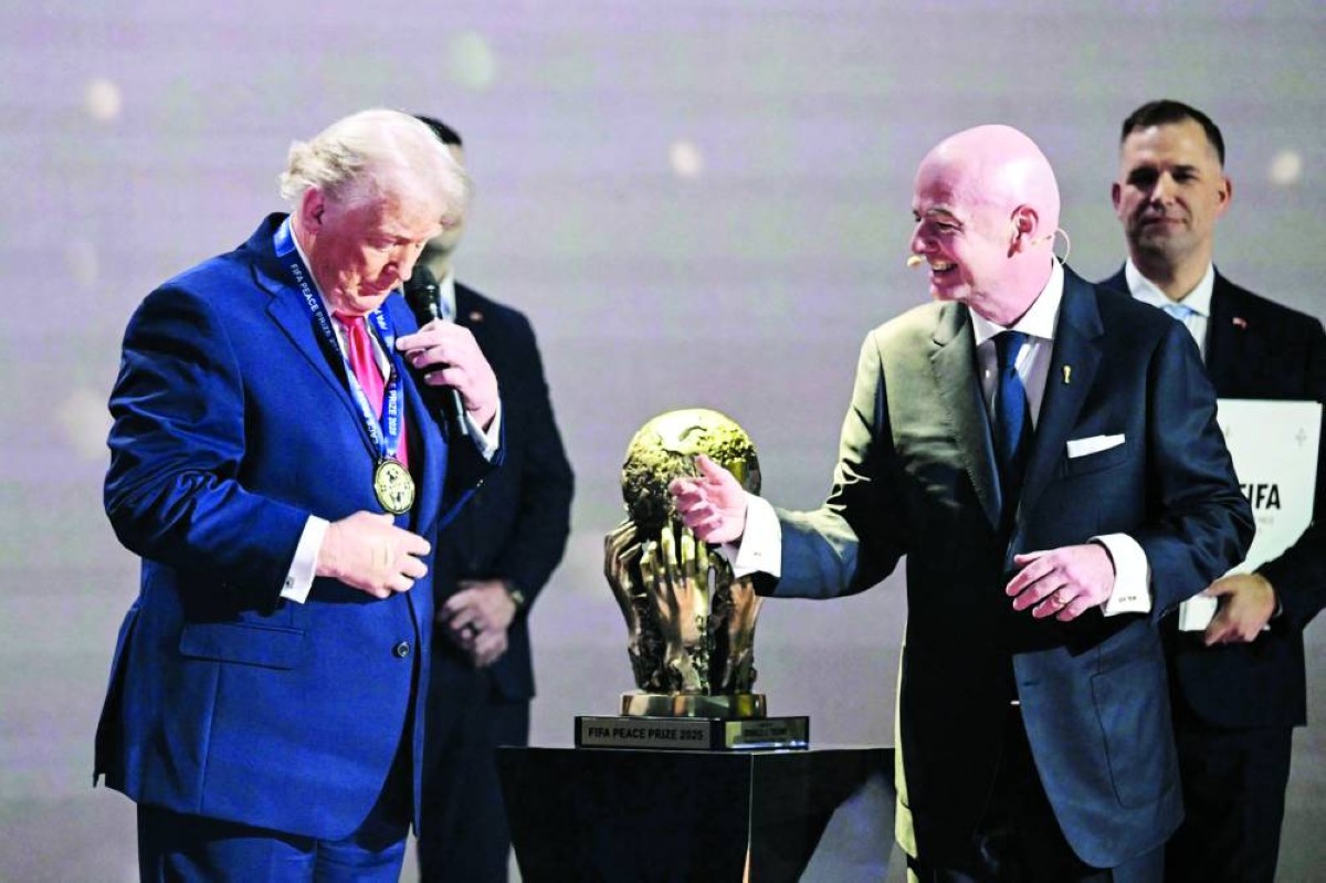«تحقق ترامب الفوز بجائزة “فيفا” للسلام بدلاً من “نوبل”.. حين تتقدم الكرة على السياسة»