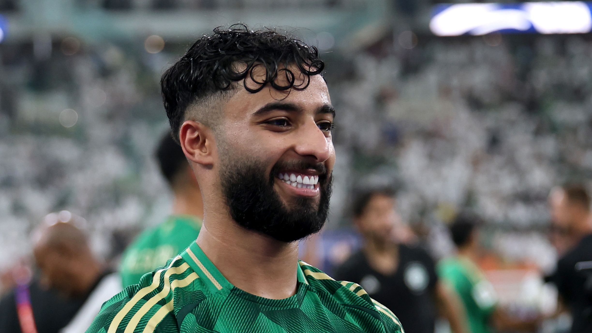 «استمتع بمشاهدة مباراة المنتخب السعودي ضد جزر القمر في كأس العرب 2025 مباشرة»