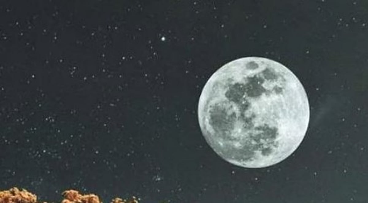 «رؤية مدهشة تلوح في الأفق» اكتمال القمر العملاق الأخير لعام 2025