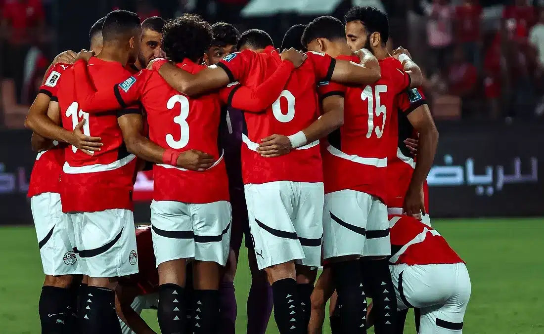 «مشادة مثيرة بين مروان حمدي والدوسري عقب نهاية مباراة مصر والكويت»