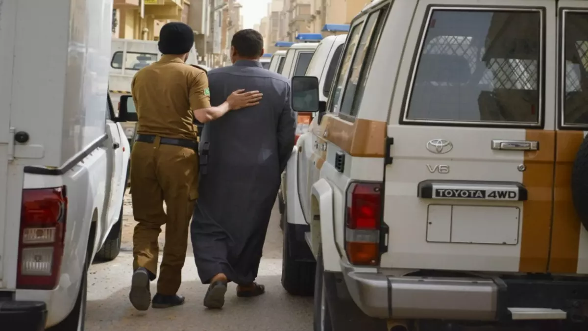 «تحذير شديد: ضبط 21 ألف مخالف خلال أسبوع والعقوبات تصل إلى 15 سنة سجناً ومليون ريال»