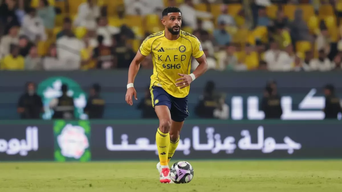 «معركة جمالية في السوق: الاتحاد يستثمر 75 مليون ريال لإغراء العمري بعيدًا عن النصر»