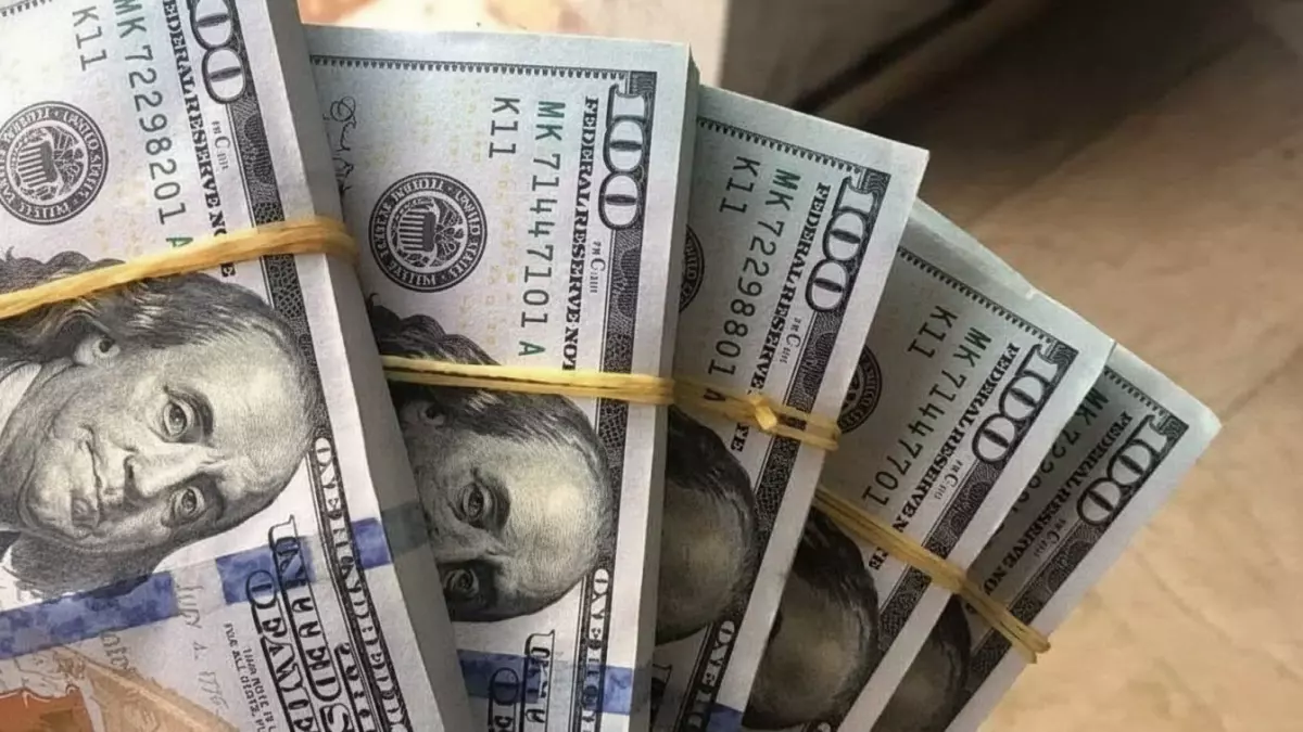 «أزمة سعر الصرف في اليمن تتفاقم: انهيار قياسي بأسعار الدولار»  الفجوة الكارثية تتجاوز 535 مقابل 238 ريال