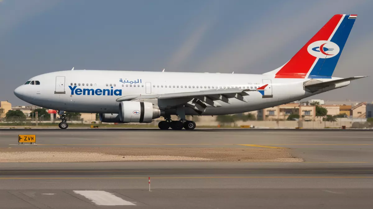 «طيران اليمنية تقلب الموازين وتهيء 15 ألف يمني لحل أزمة عدن-الرياض!»