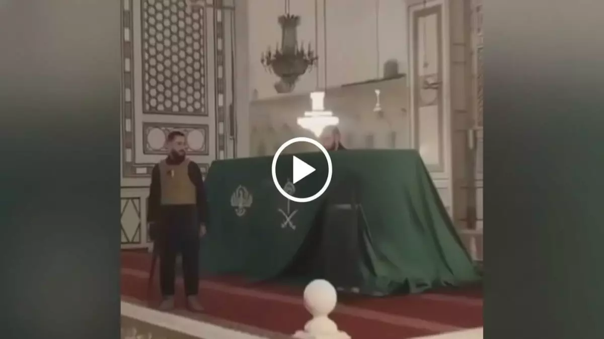 «هدية سعودية سرية تُكشف في الأموي 8 ديسمبر… ما العلاقة بـ’يوم التحرير’؟»