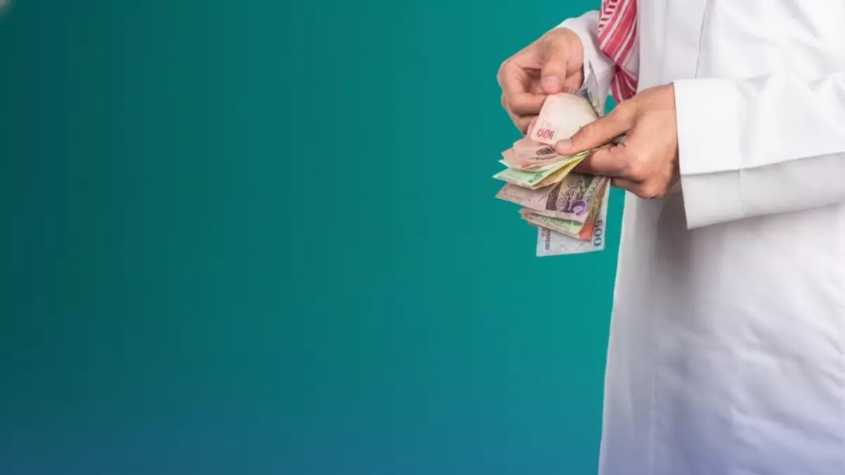 «قرار ملكي يدعم المواطن السعودي» تمديد حساب المواطن حتى 2026 بواقع 720 ريال شهرياً لـ 9.8 مليون مستفيد