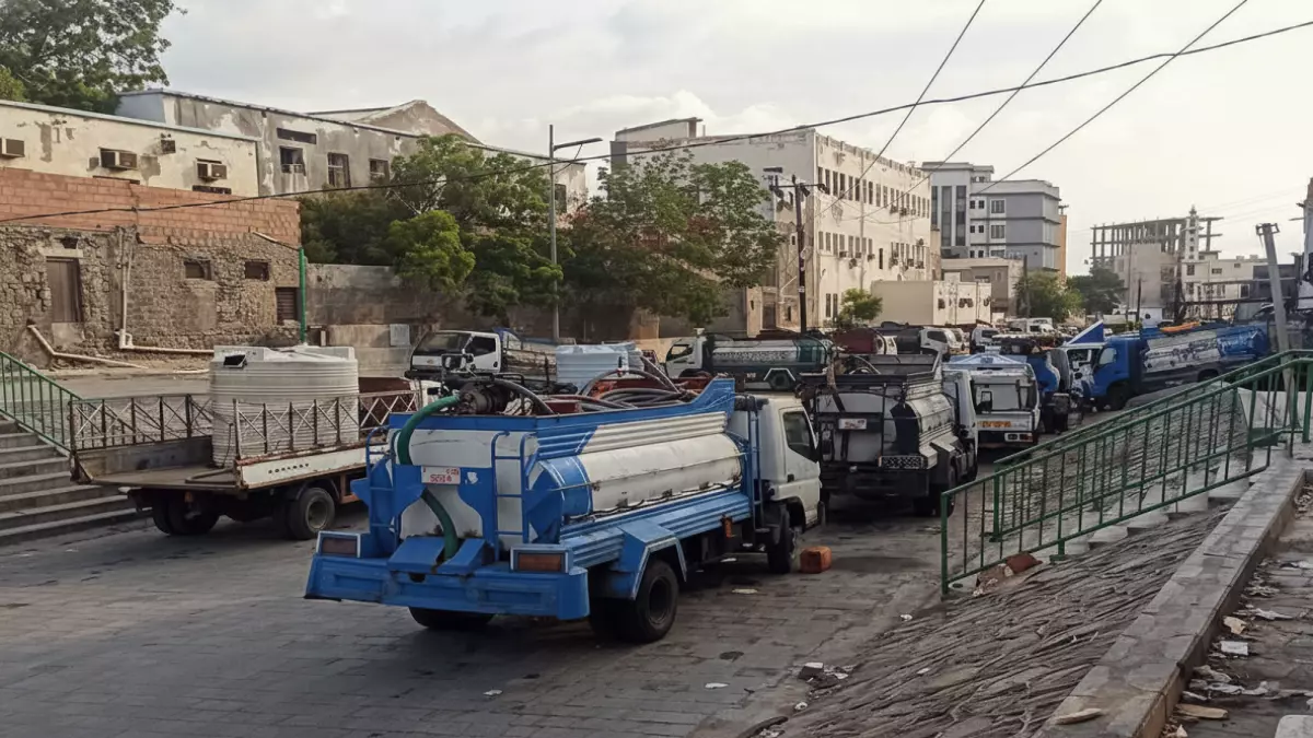 «جحيم الصيف في انتظار عدن» انقطاع الكهرباء والمياه يفاقم الأزمات في المدينة خلال فصل الشتاء