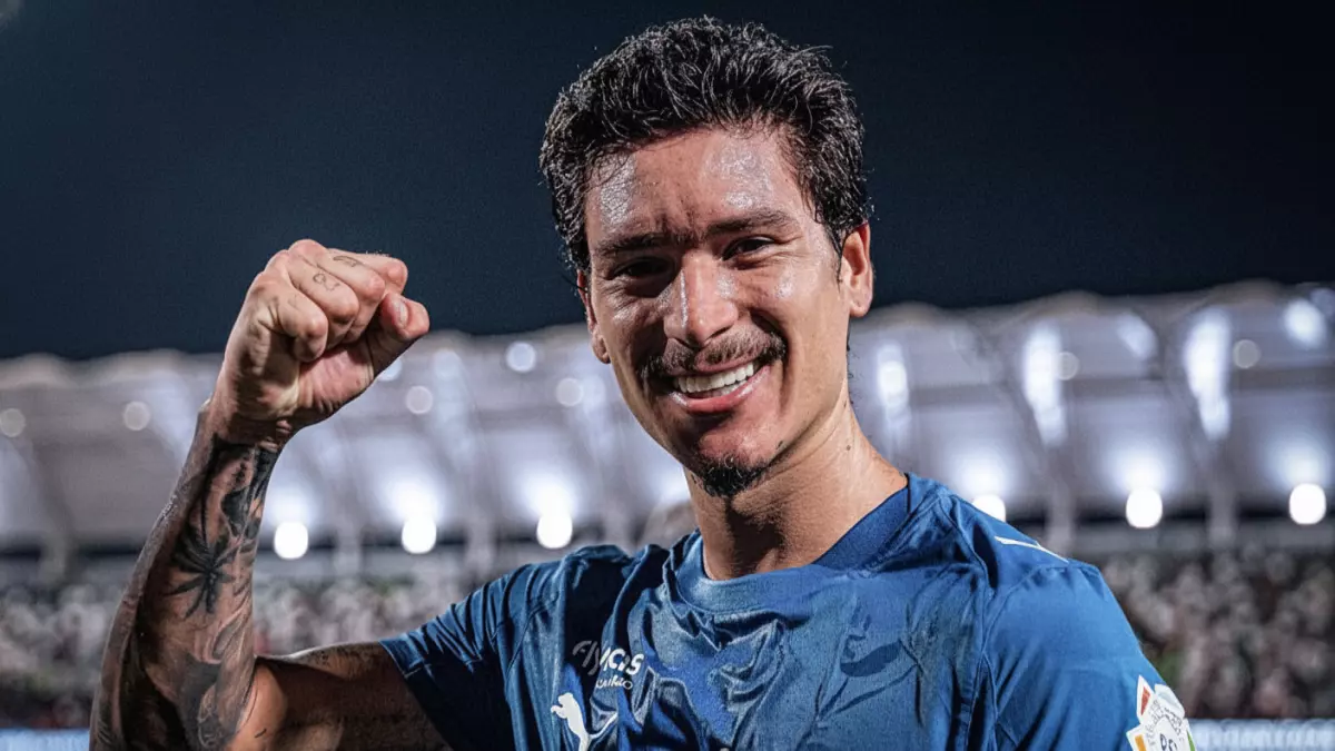 «قرار مثير من رومانو يضع حداً للجدل حول نونيز ويصدم عشاق ليفربول والهلال»