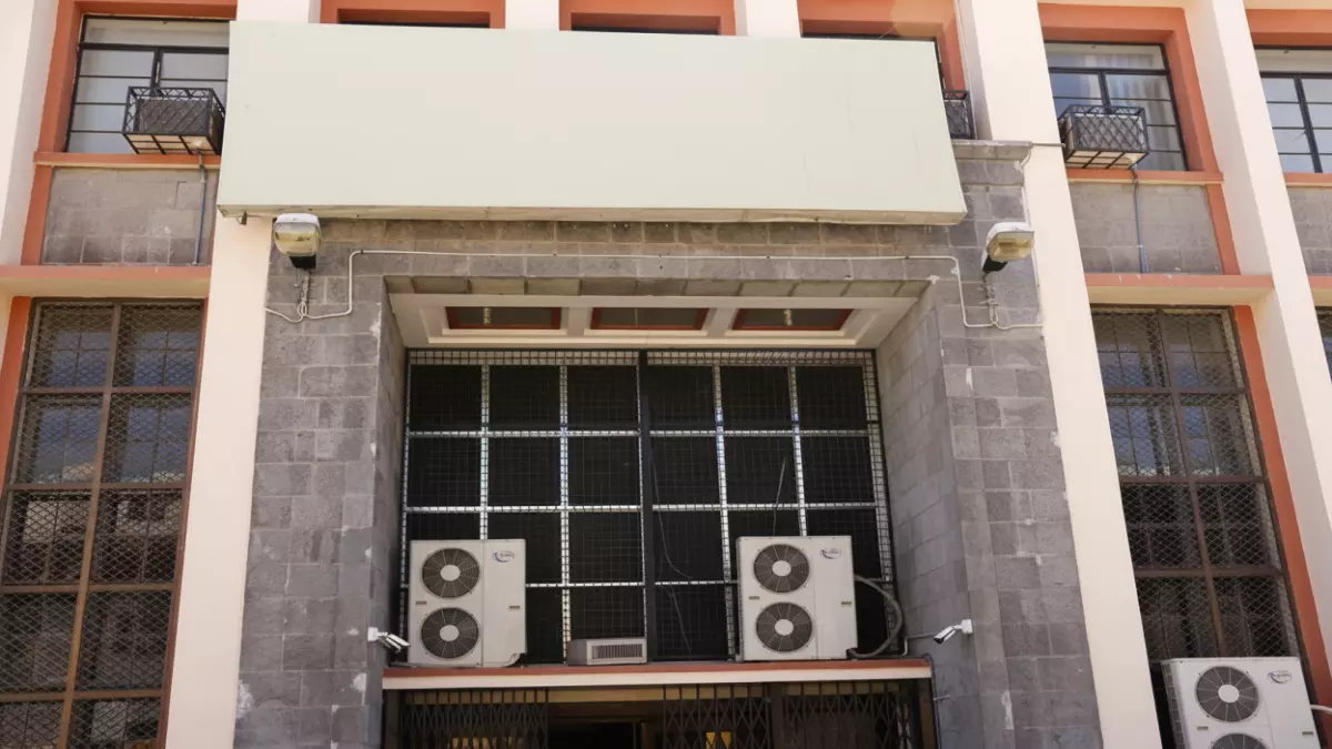 «البنك المركزي اليمني يتصدى للمضاربين ويكشف خطة الانتعاش الوهمي – التضخم يصل إلى 35%»