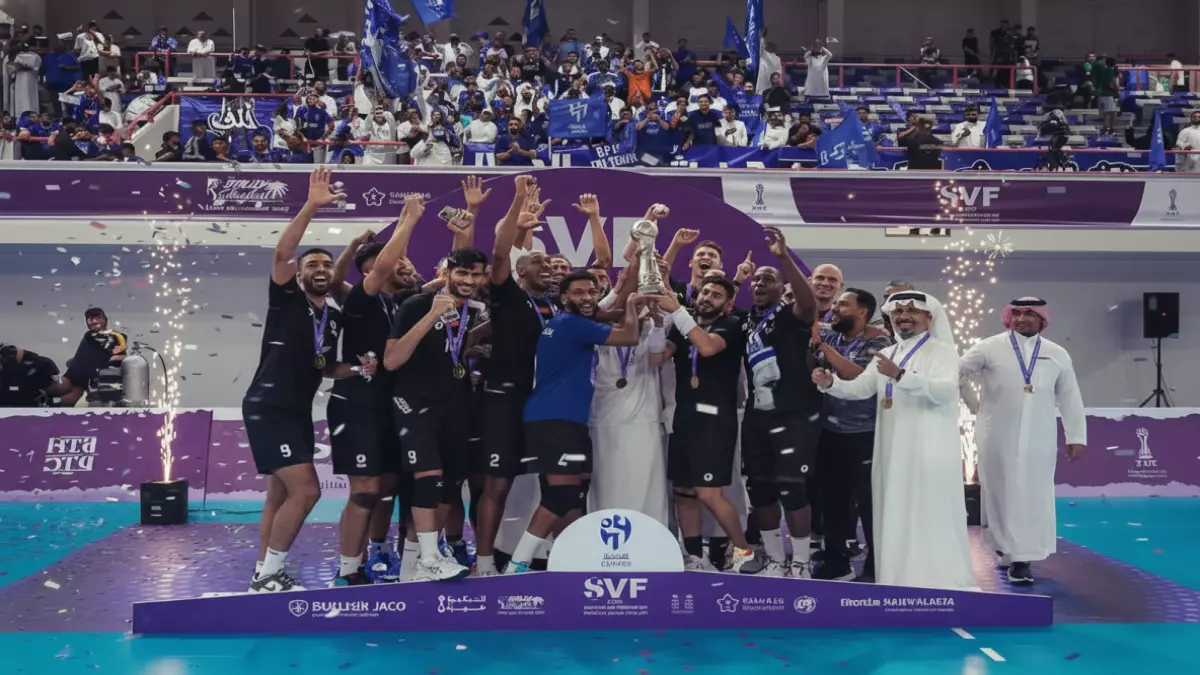 «مفاجأة في عالم الطائرة» نادي العلا الوليد يكتب تاريخاً جديداً ويهزم عمالقة اللعبة بعد 35 عاماً من التحديات