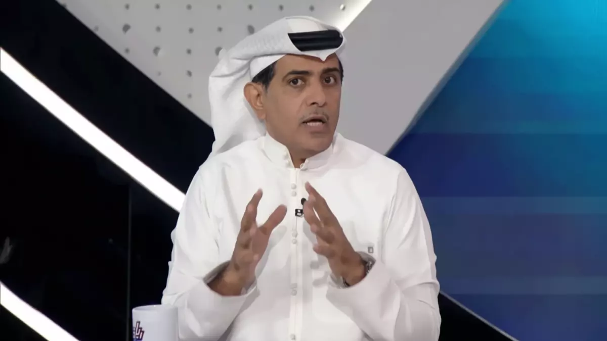 «صدمة جديدة للأهلي» أسطورة النصر يختار نجم الهلال الأفضل في السعودية والجماهير تعيش في حيرة!