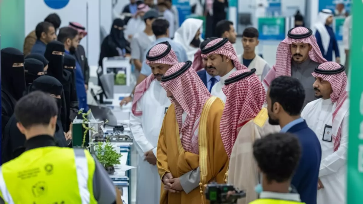 «تحويل تبوك إلى مركز لريادة الأعمال التقنية: خطة وزير التعليم لخلق 10,000 رائد أعمال خلال 3 سنوات»