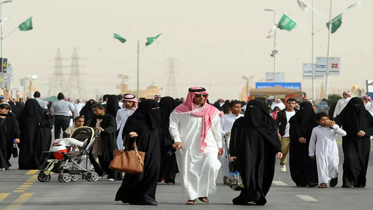 «عطلة عيد الفطر 12 يوماً متواصلة» وزارة التعليم السعودية تُعلن تفاصيل جديدة عن المواعيد الرسمية