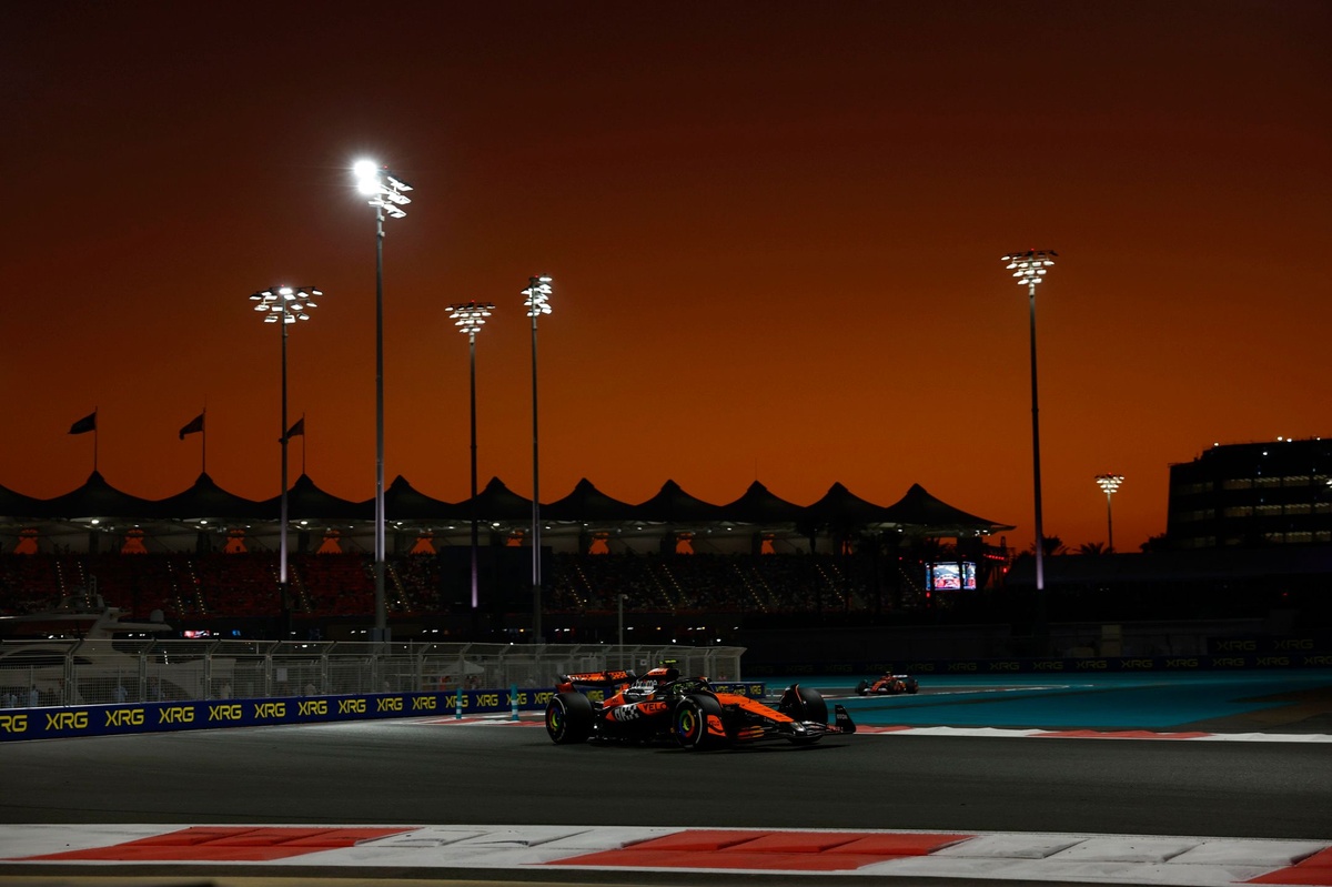 « متابعة شاملة للقنوات الناقلة والإحصائيات والترتيب الحالي »