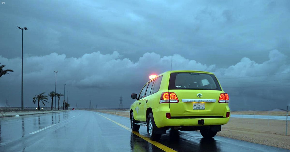 «تحذير من الدفاع المدني: أمطار رعدية وسيول تعصف بالمملكة بدءًا من الغد»