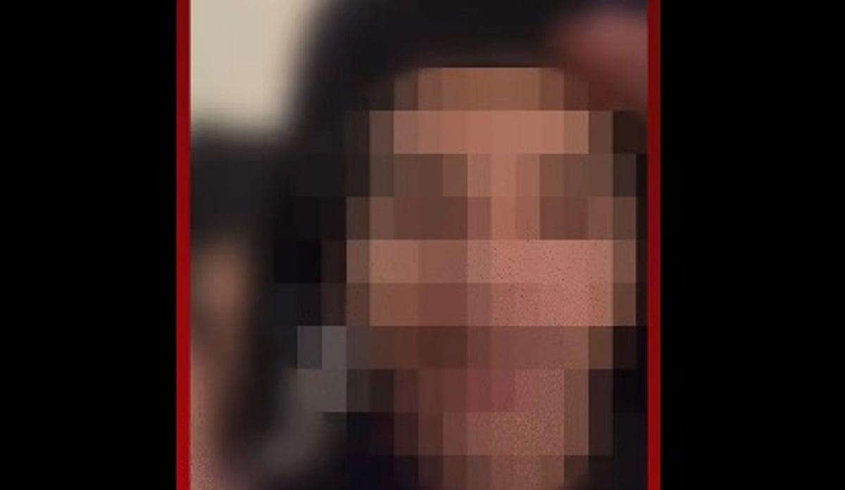 «إلقاء القبض على شخص استخدم ألفاظًا خادشة للحياء في أحد الأماكن العامة بالرياض»