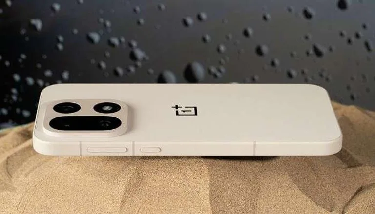 «انتظار طويل أسفر عن مفاجأة: هاتف OnePlus 15 يكشف عن بطارية استثنائية»