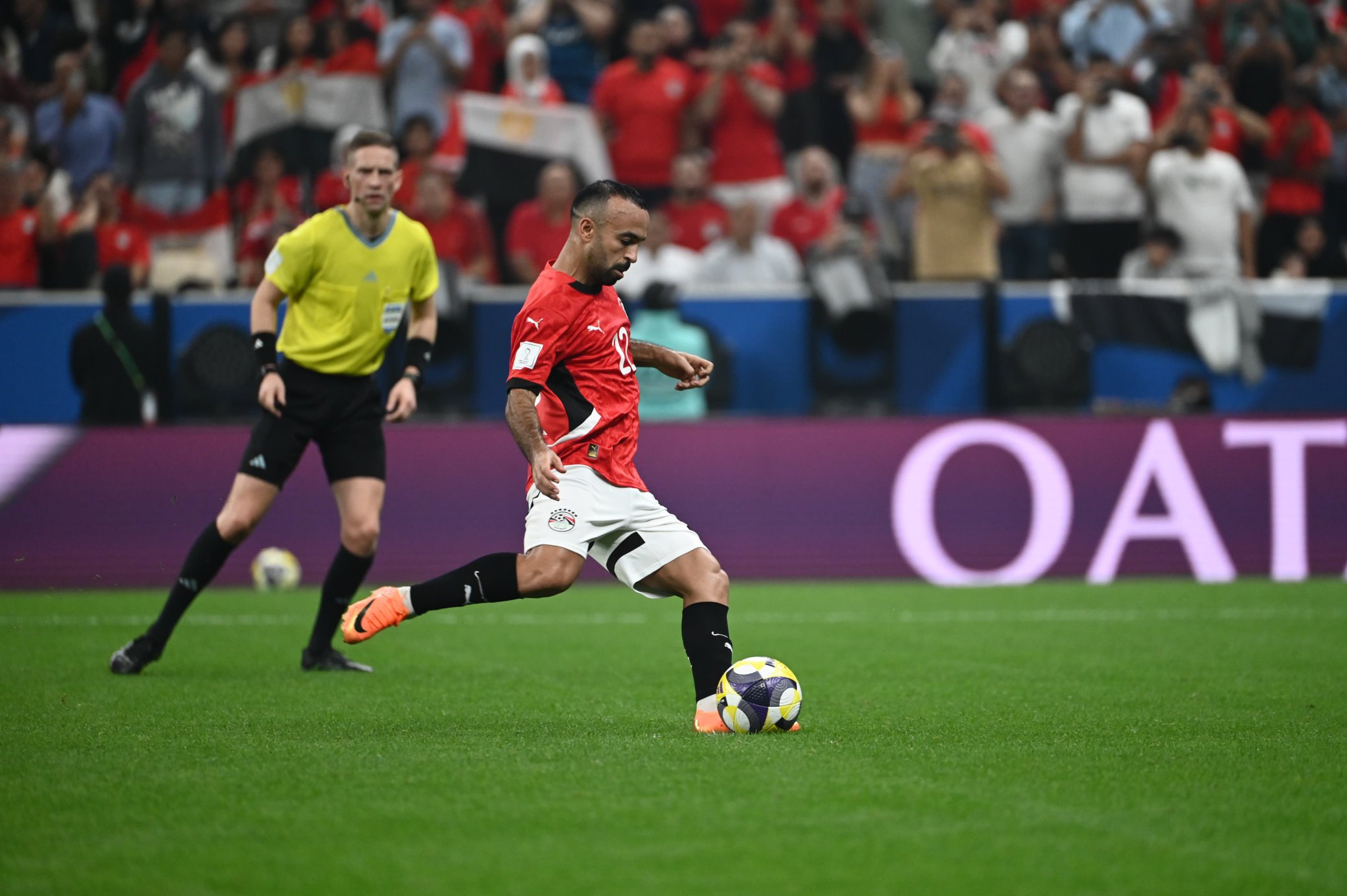 «مواجهة مثيرة تنتهي بالتعادل الإيجابي بين مصر والكويت في كأس العرب 2025م»